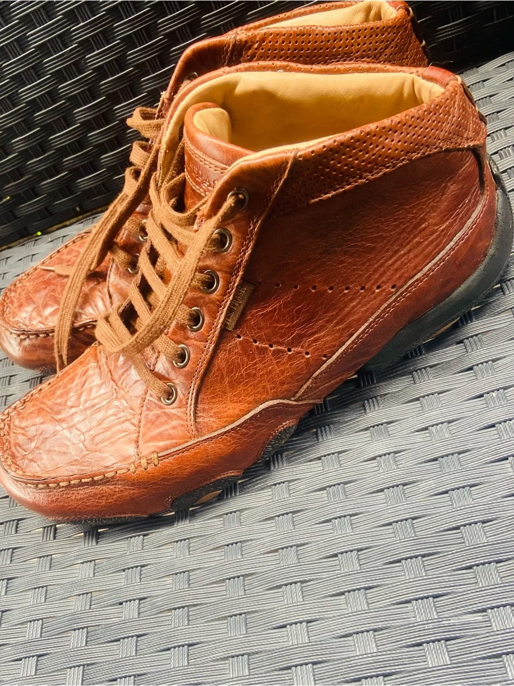 Las Zapatas Men's Brown Leather Chukka Boots - Artisanal Lace-Up